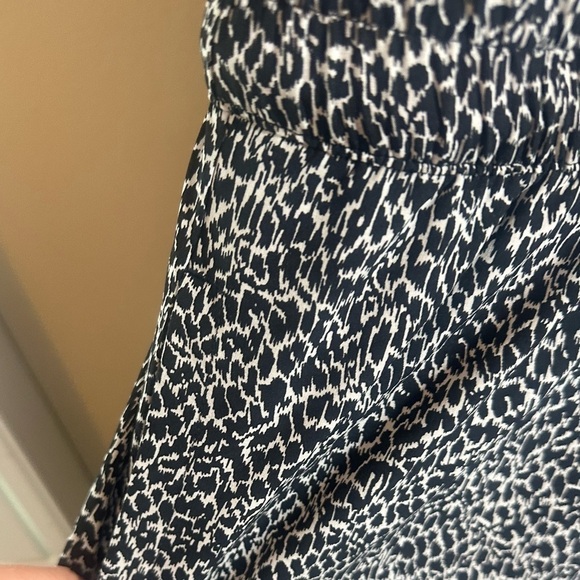 T by Talbots LIGHTWEIGHT STRETCH DRESS -
ABSTRACT ANIMAL - Picture 5 of 7